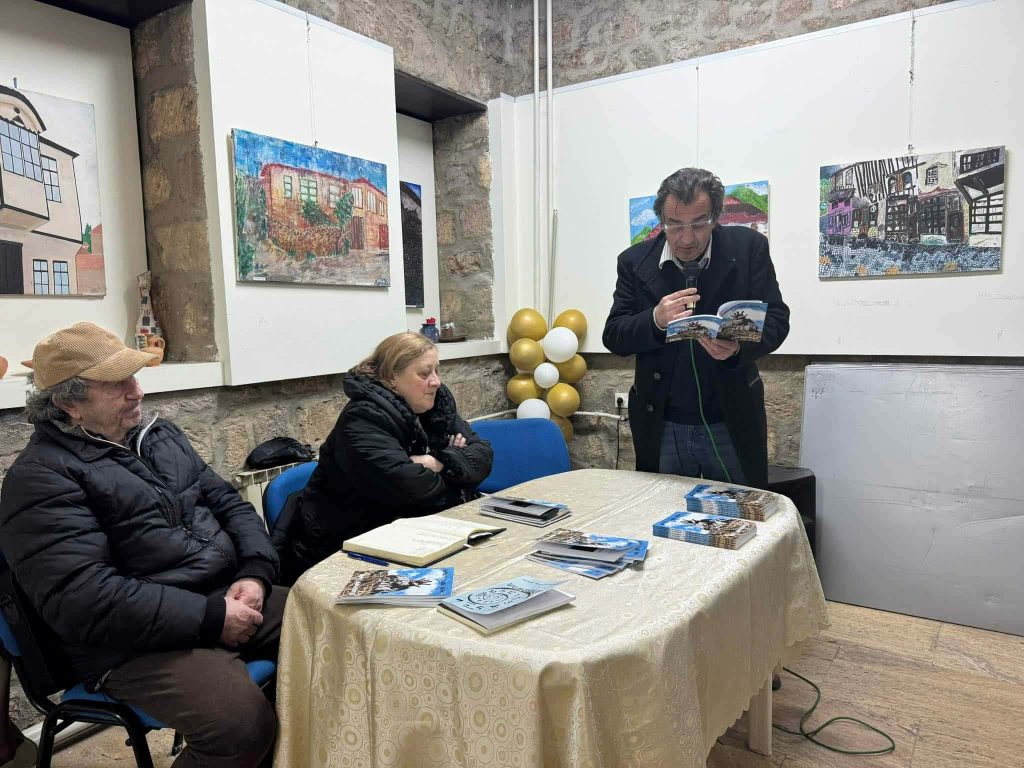 25956ca4 419f 42dd B01f 7508a753a5b2